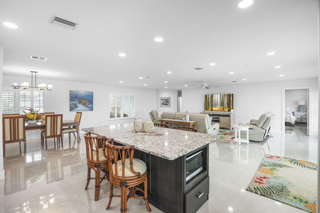 En Venta: $2,390,000 (4 camas, 3 baños, 2478 Pies cuadrados)