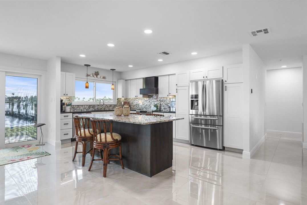 En Venta: $2,390,000 (4 camas, 3 baños, 2478 Pies cuadrados)