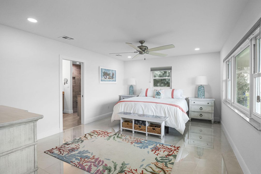 En Venta: $2,390,000 (4 camas, 3 baños, 2478 Pies cuadrados)