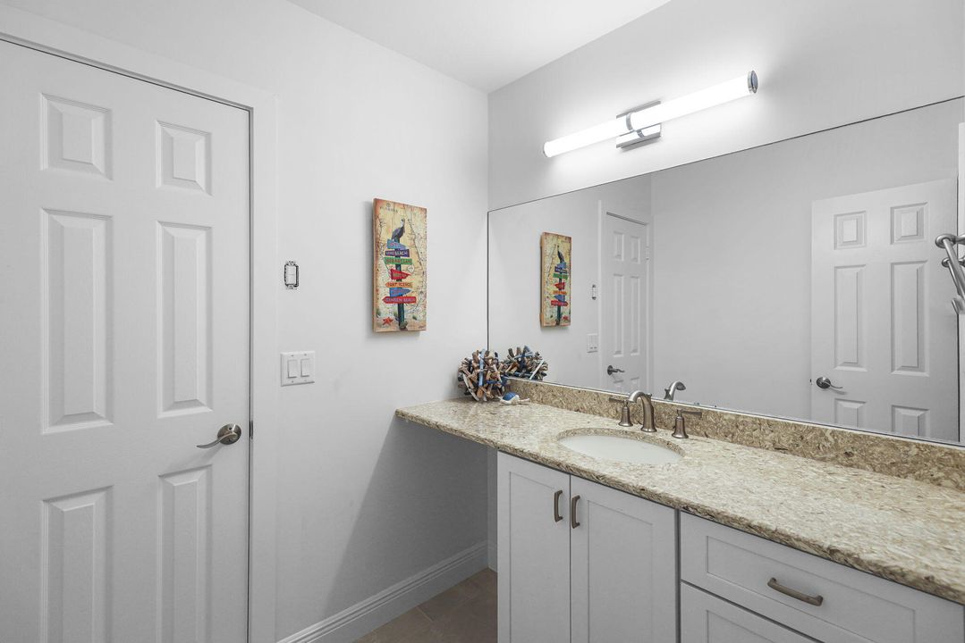 En Venta: $2,390,000 (4 camas, 3 baños, 2478 Pies cuadrados)