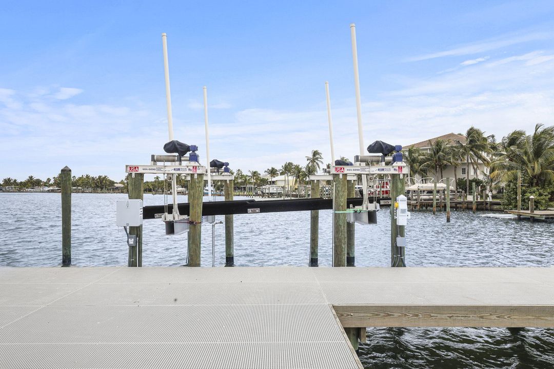 En Venta: $2,390,000 (4 camas, 3 baños, 2478 Pies cuadrados)