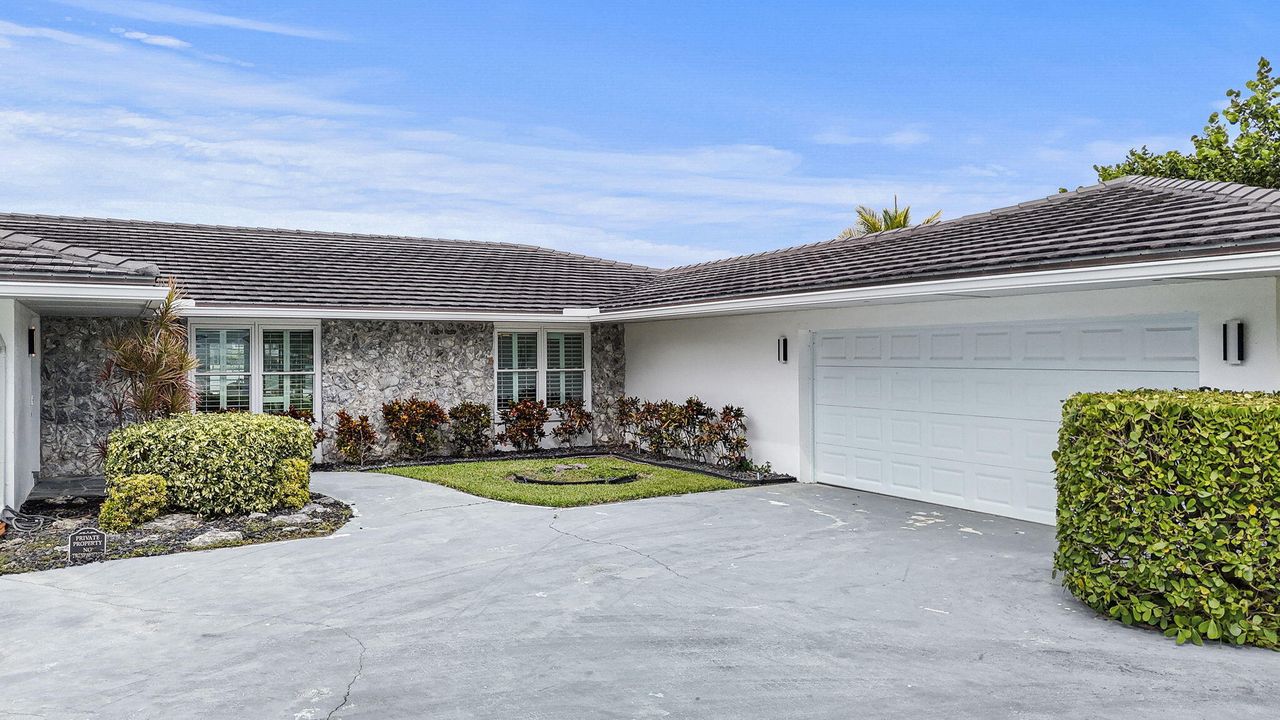 En Venta: $2,390,000 (4 camas, 3 baños, 2478 Pies cuadrados)