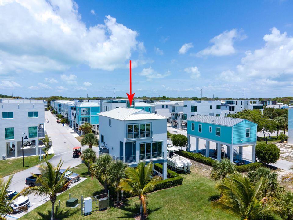 На продажу: $1,750,000 (3 спален, 2 ванн, 1737 Квадратных фут)