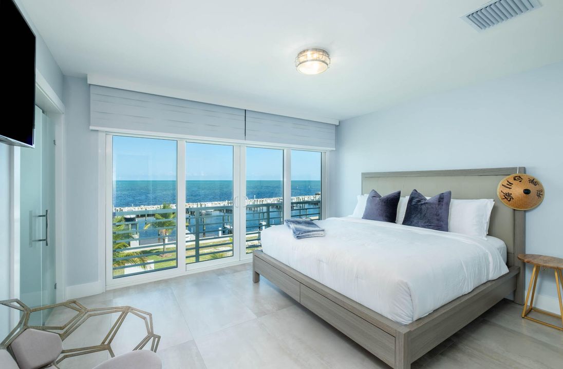 На продажу: $1,750,000 (3 спален, 2 ванн, 1737 Квадратных фут)