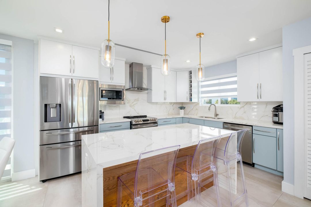 На продажу: $1,750,000 (3 спален, 2 ванн, 1737 Квадратных фут)