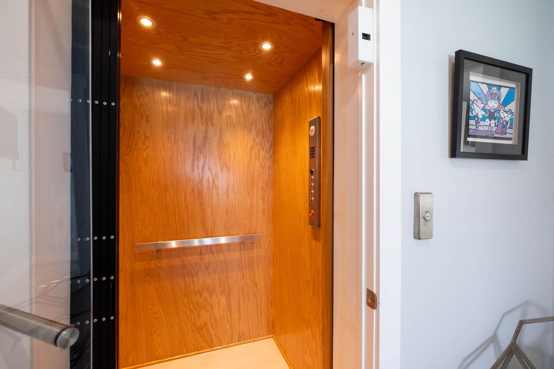 На продажу: $1,750,000 (3 спален, 2 ванн, 1737 Квадратных фут)