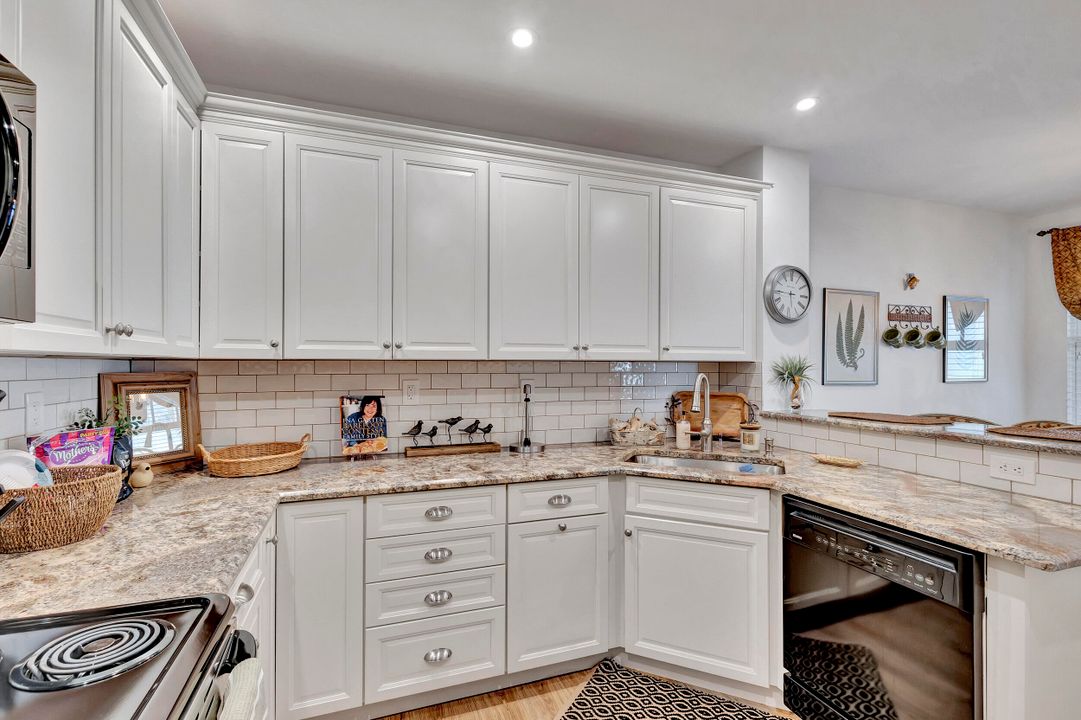 For Sale: $1,200,000 (3 beds, 3 baths, 1897 Square Feet)