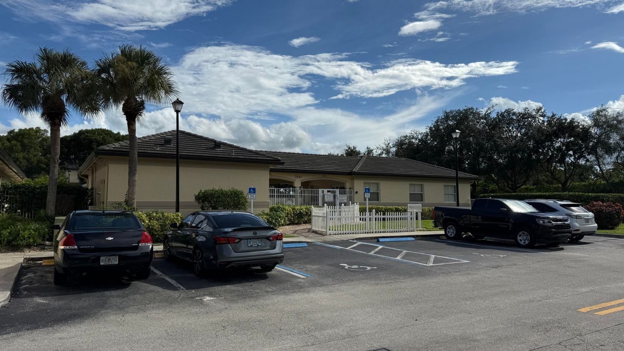 For Rent: $2,350 (3 beds, 2 baths, 1200 Square Feet)