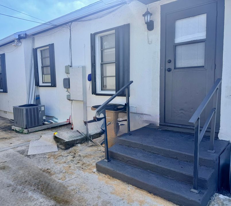 待售: $699,000 (0 贝兹, 0 浴室, 2012 平方英尺)