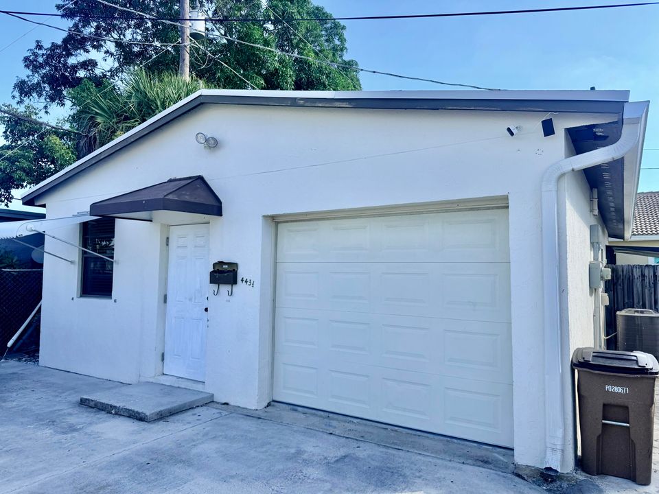 待售: $699,000 (0 贝兹, 0 浴室, 2012 平方英尺)