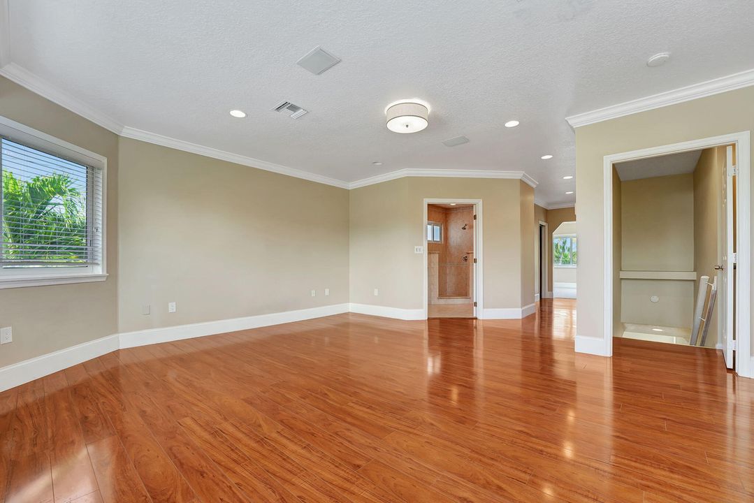 待售: $910,000 (4 贝兹, 3 浴室, 2717 平方英尺)