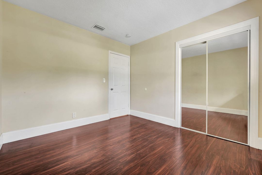 待售: $910,000 (4 贝兹, 3 浴室, 2717 平方英尺)