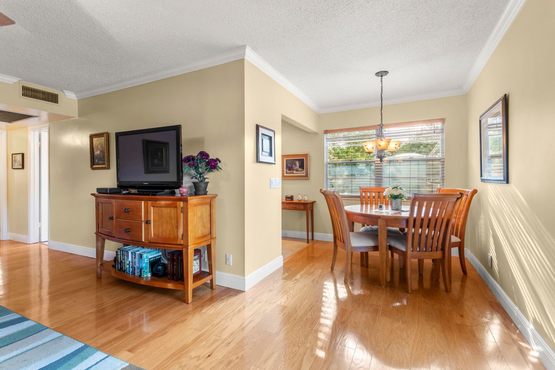 待售: $150,000 (2 贝兹, 1 浴室, 820 平方英尺)