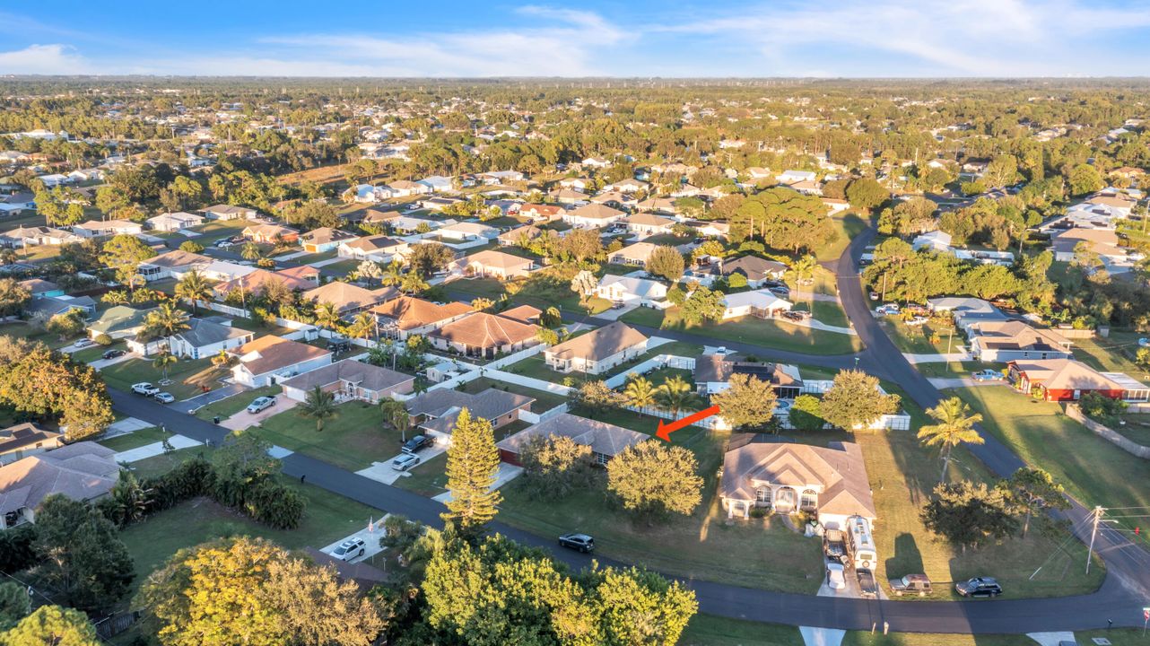 Activo con contrato: $339,000 (3 camas, 2 baños, 1572 Pies cuadrados)