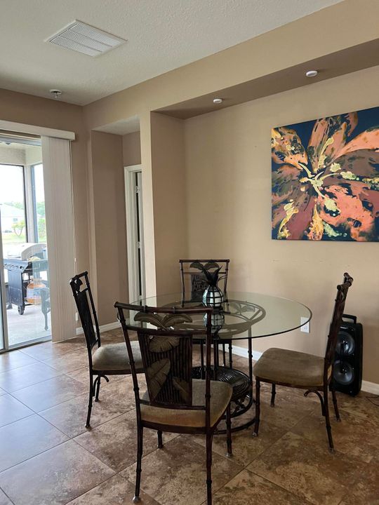 В аренду: $2,500 (4 спален, 3 ванн, 2174 Квадратных фут)