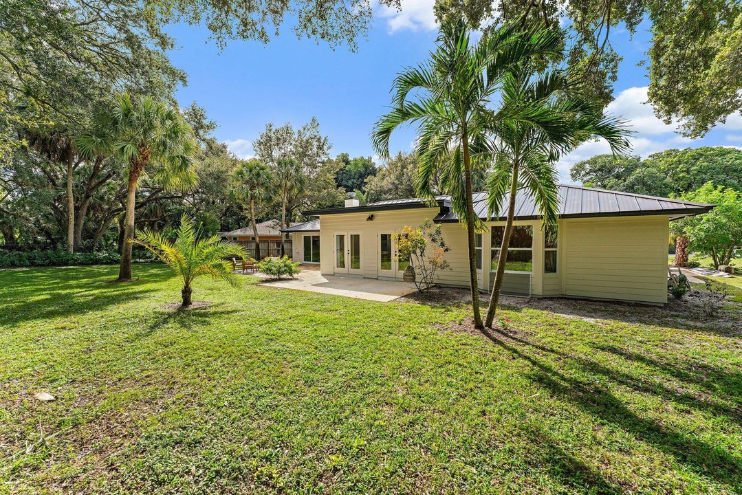 For Sale: $1,175,000 (3 beds, 3 baths, 2142 Square Feet)