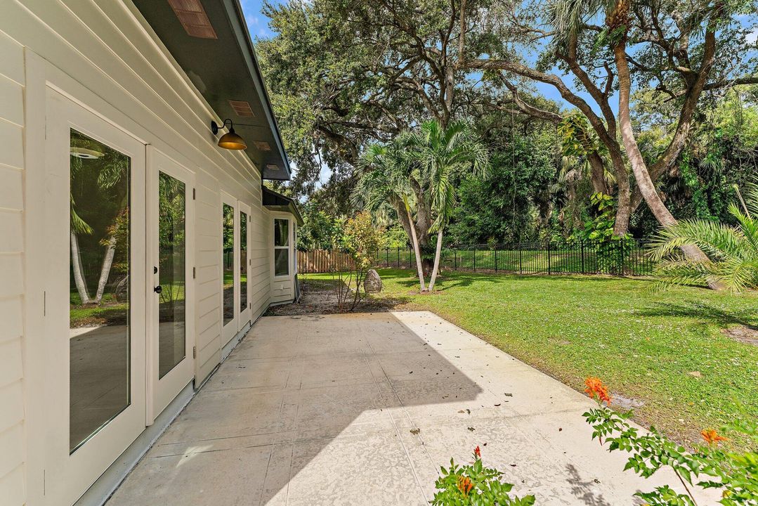 For Sale: $1,175,000 (3 beds, 3 baths, 2142 Square Feet)