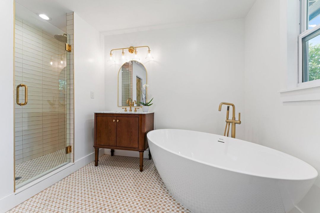 For Sale: $1,175,000 (3 beds, 3 baths, 2142 Square Feet)