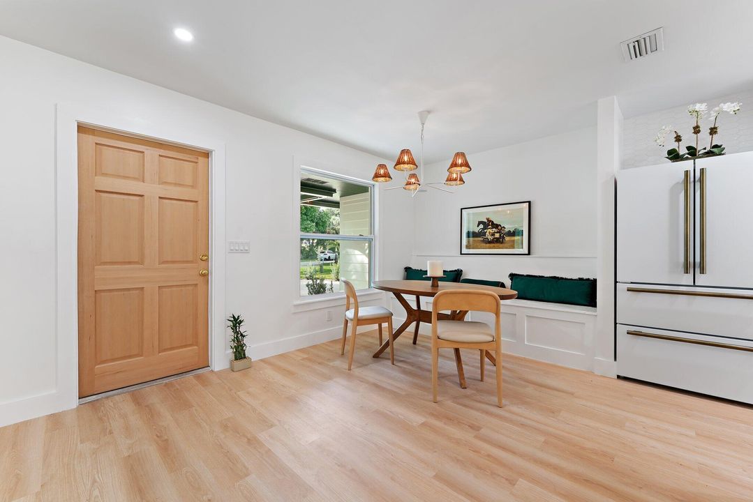 For Sale: $1,175,000 (3 beds, 3 baths, 2142 Square Feet)