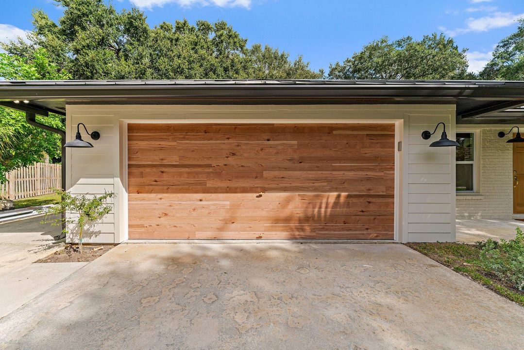 For Sale: $1,175,000 (3 beds, 3 baths, 2142 Square Feet)