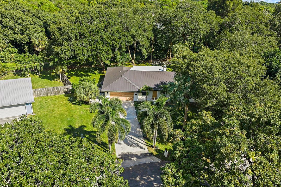 For Sale: $1,175,000 (3 beds, 3 baths, 2142 Square Feet)