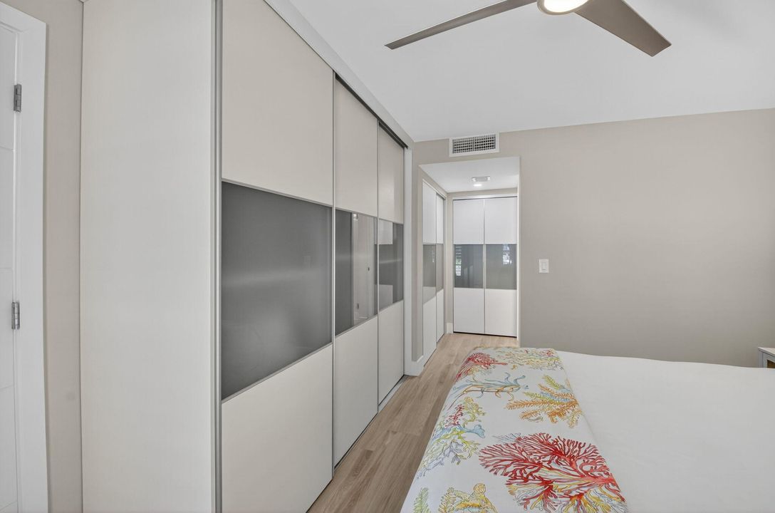 Active With Contract: $450,000 (1 beds, 1 baths, 776 Square Feet)