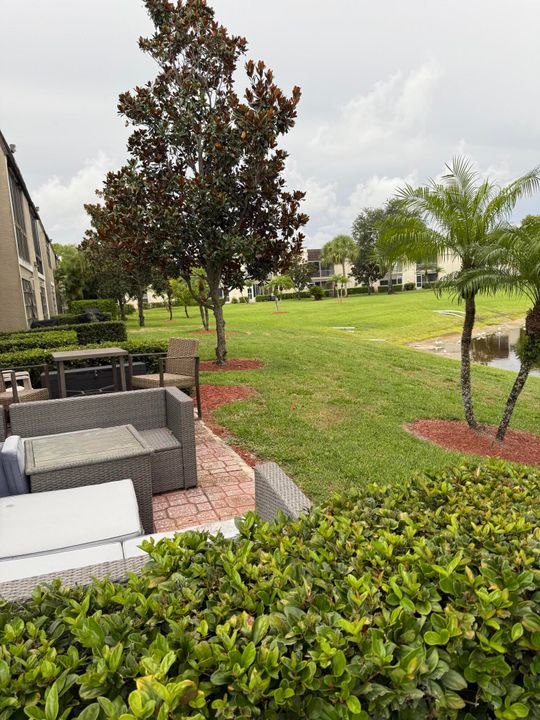 For Sale: $210,000 (2 beds, 2 baths, 1020 Square Feet)