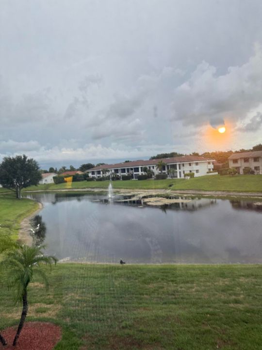 For Sale: $210,000 (2 beds, 2 baths, 1020 Square Feet)