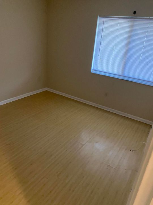 For Sale: $210,000 (2 beds, 2 baths, 1020 Square Feet)