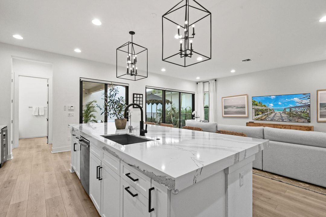 For Sale: $1,799,000 (4 beds, 3 baths, 3849 Square Feet)