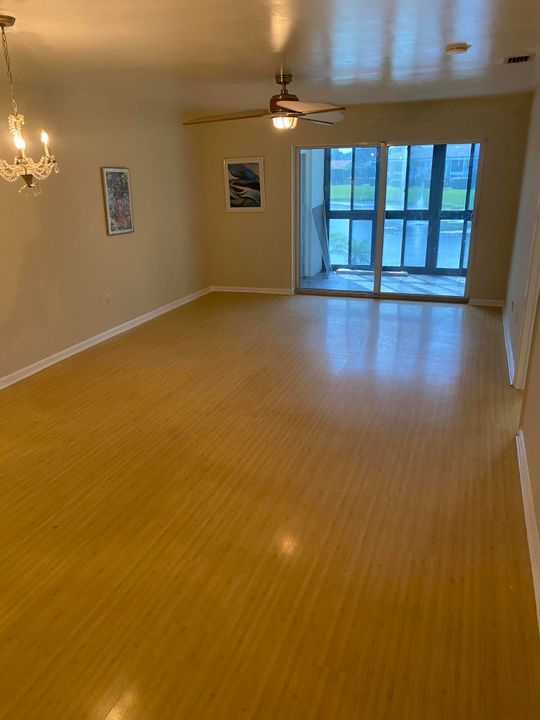 For Sale: $210,000 (2 beds, 2 baths, 1020 Square Feet)