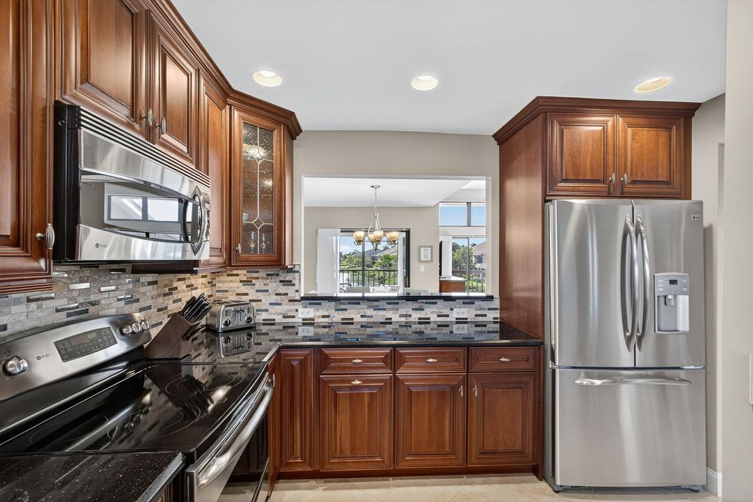 Activo con contrato: $650,000 (2 camas, 2 baños, 1380 Pies cuadrados)