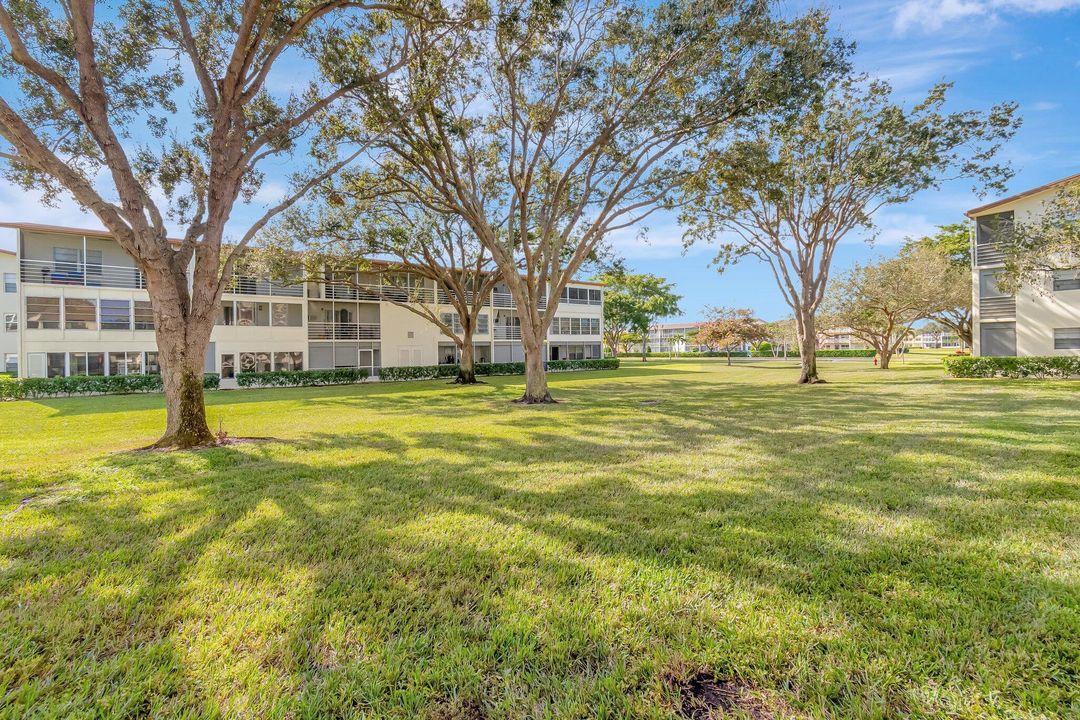 待售: $115,000 (1 贝兹, 1 浴室, 720 平方英尺)