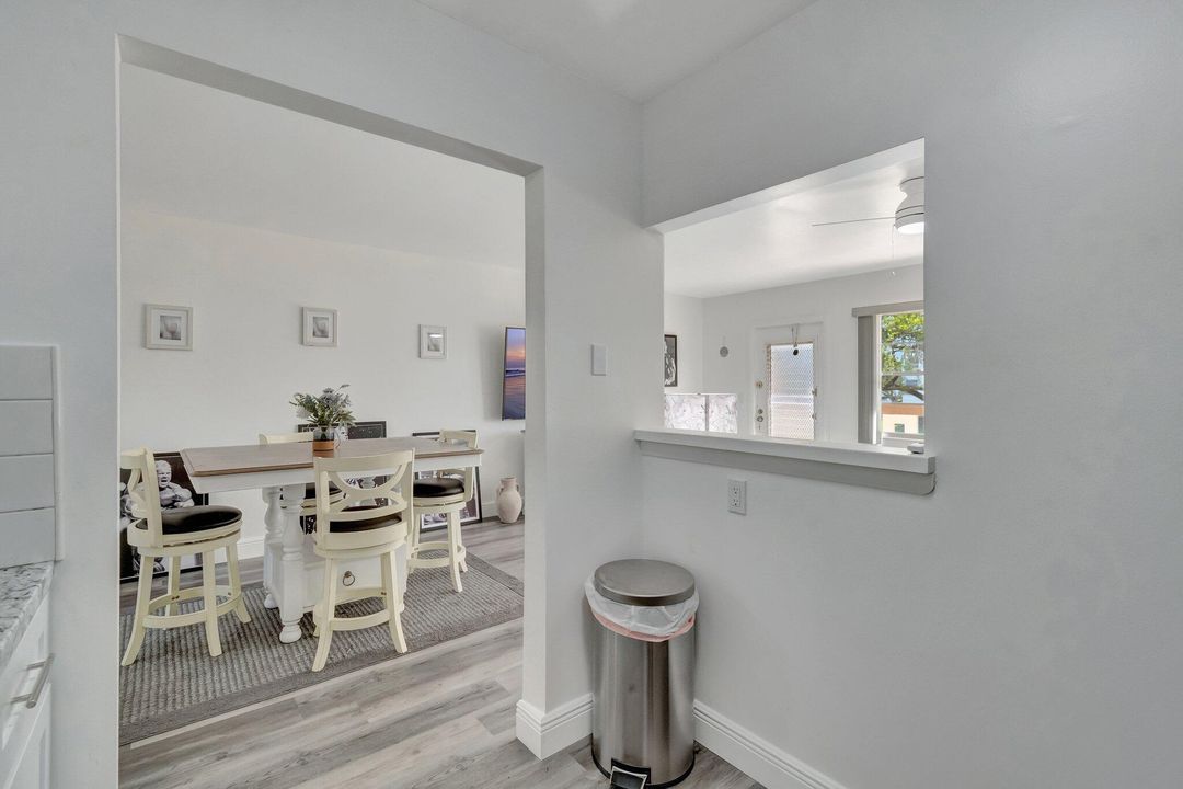 待售: $115,000 (1 贝兹, 1 浴室, 720 平方英尺)