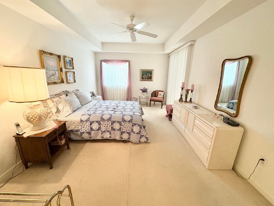 Active With Contract: $280,000 (2 beds, 2 baths, 1705 Square Feet)