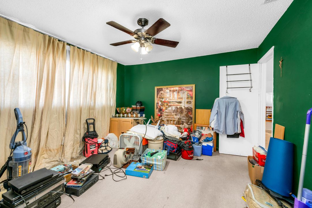 For Sale: $399,000 (3 beds, 2 baths, 1290 Square Feet)