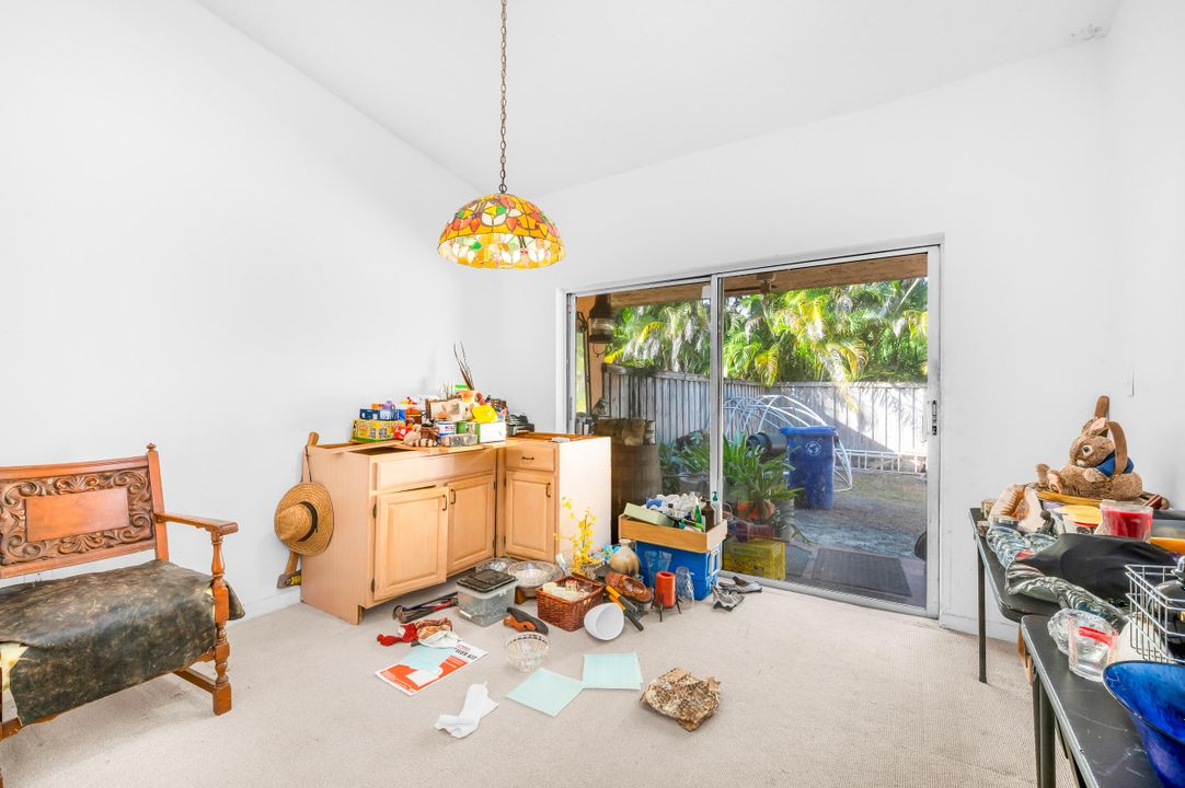 For Sale: $399,000 (3 beds, 2 baths, 1290 Square Feet)