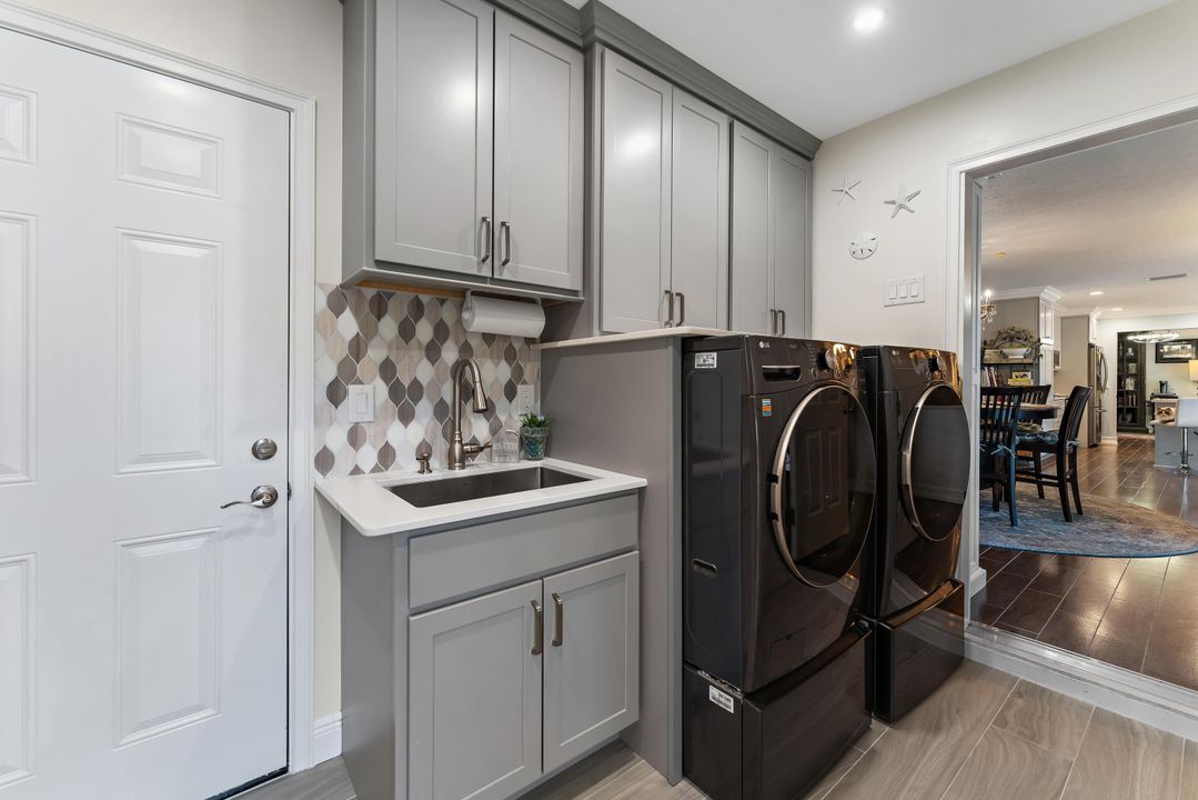 For Sale: $940,000 (4 beds, 2 baths, 1960 Square Feet)