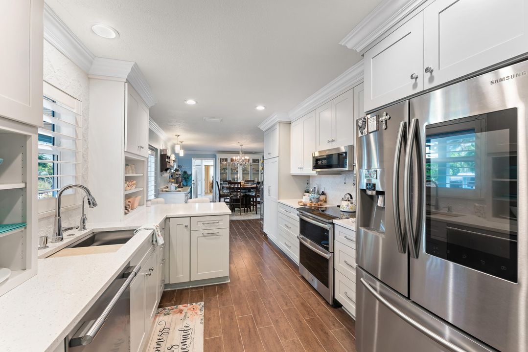 For Sale: $940,000 (4 beds, 2 baths, 1960 Square Feet)