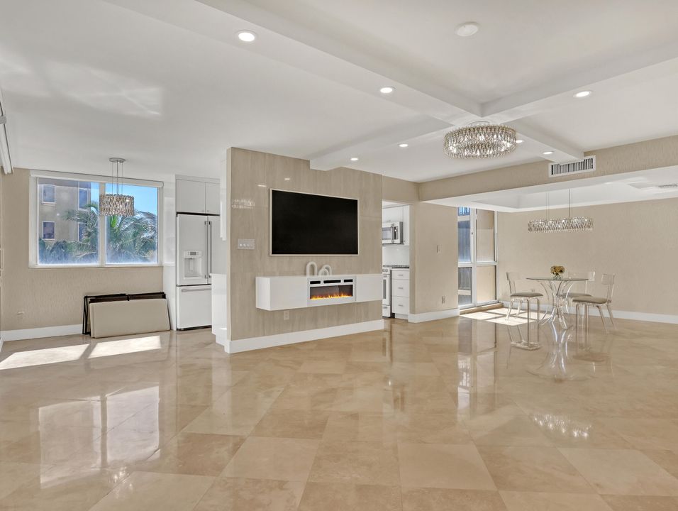 На продажу: $799,000 (2 спален, 2 ванн, 1532 Квадратных фут)