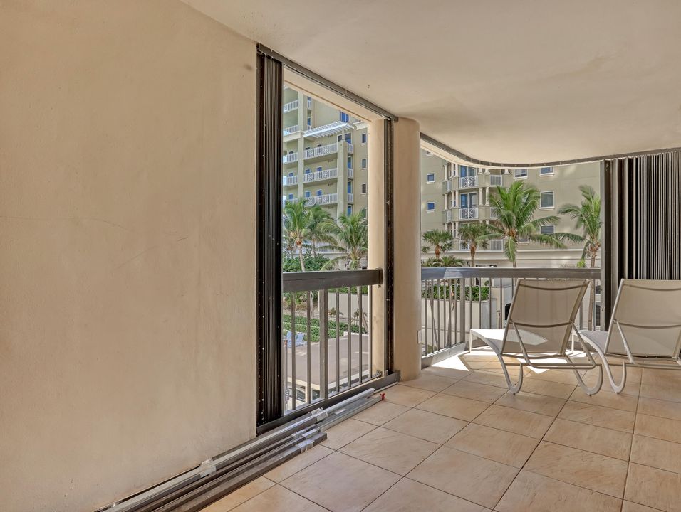 На продажу: $799,000 (2 спален, 2 ванн, 1532 Квадратных фут)