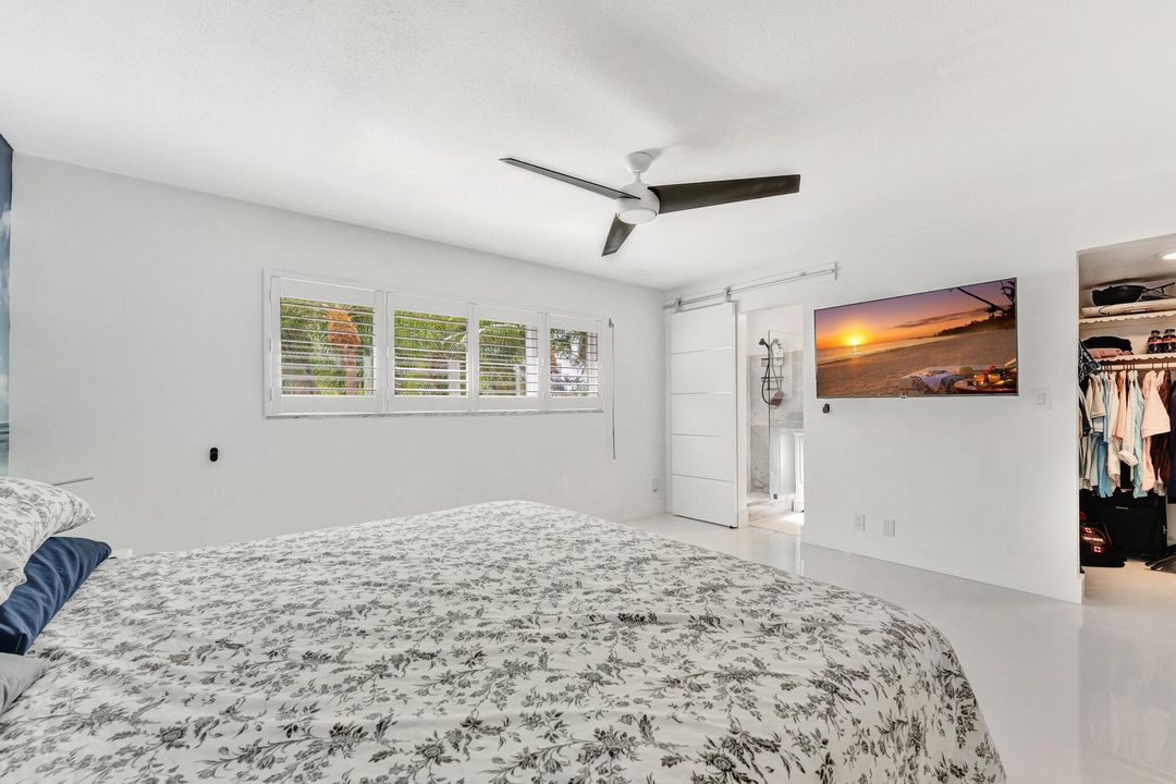 На продажу: $595,000 (2 спален, 2 ванн, 1070 Квадратных фут)