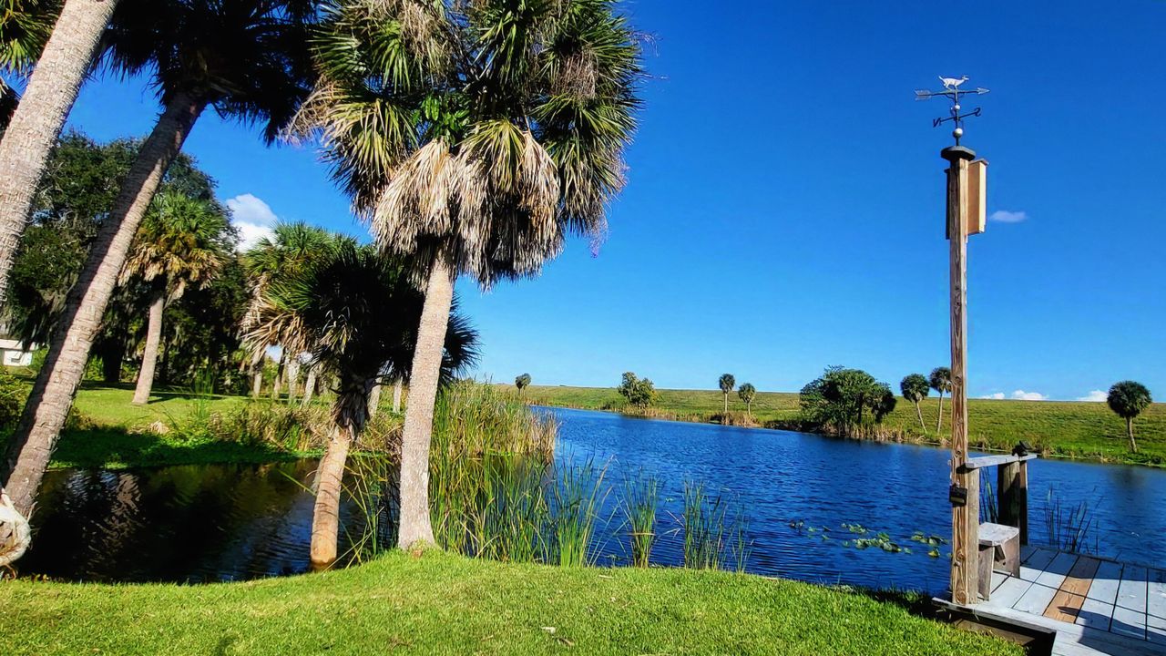 For Sale: $274,500 (2 beds, 2 baths, 1080 Square Feet)