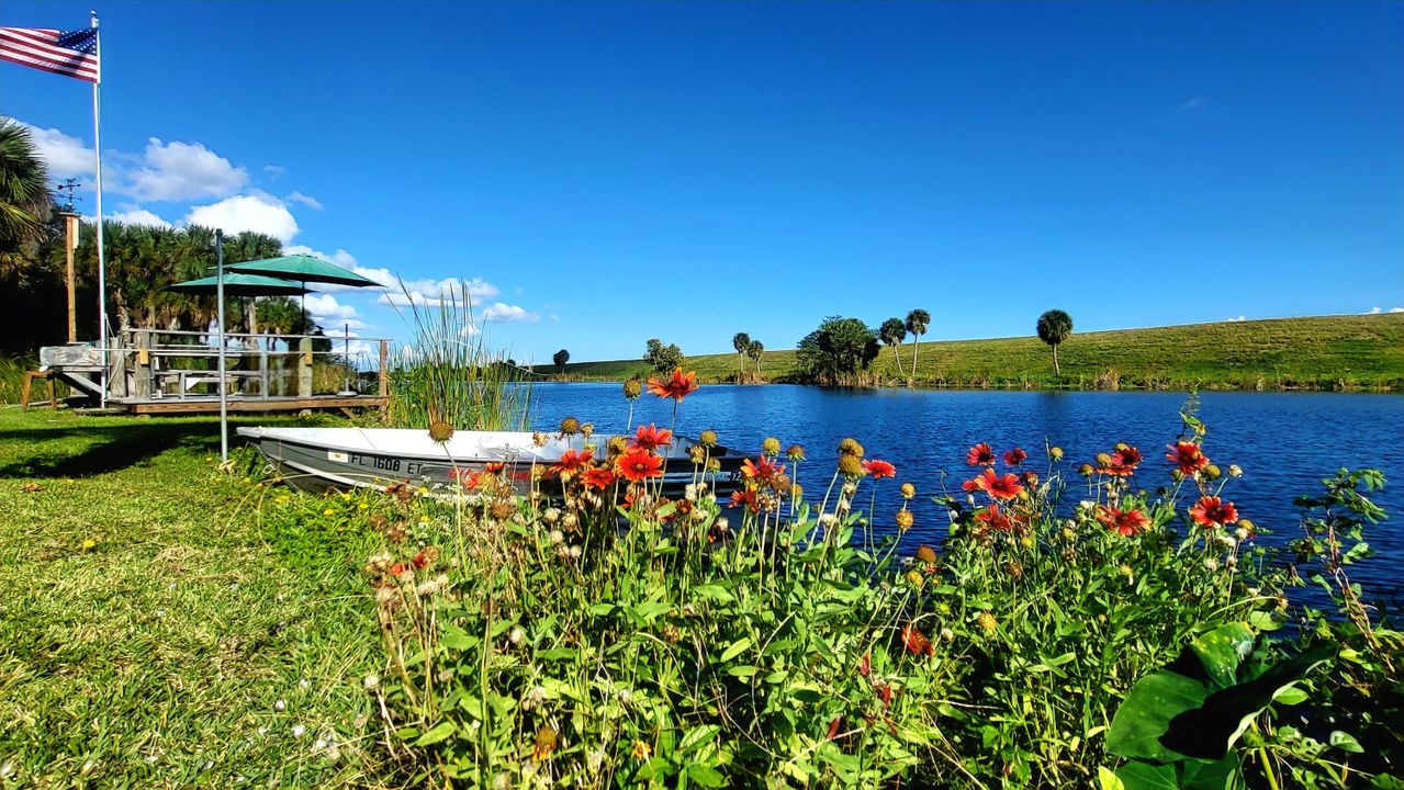 For Sale: $274,500 (2 beds, 2 baths, 1080 Square Feet)