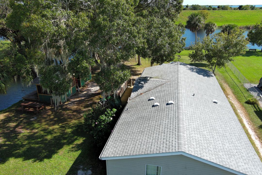 For Sale: $274,500 (2 beds, 2 baths, 1080 Square Feet)