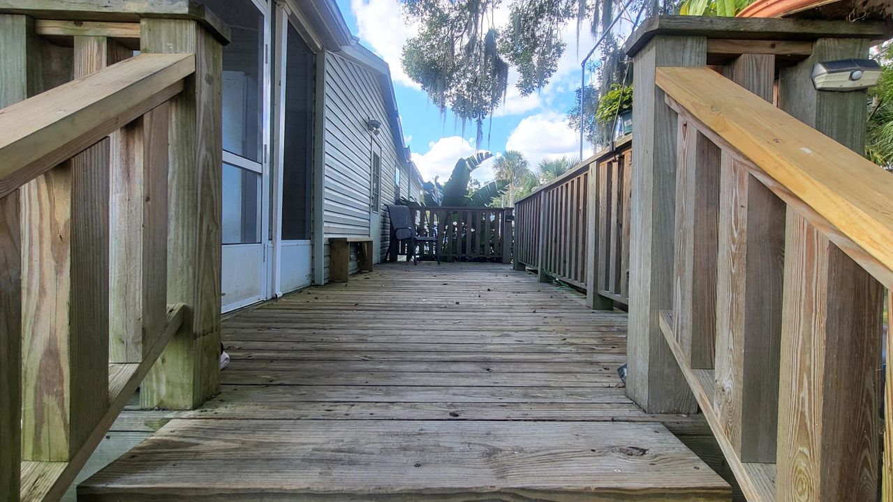 For Sale: $274,500 (2 beds, 2 baths, 1080 Square Feet)