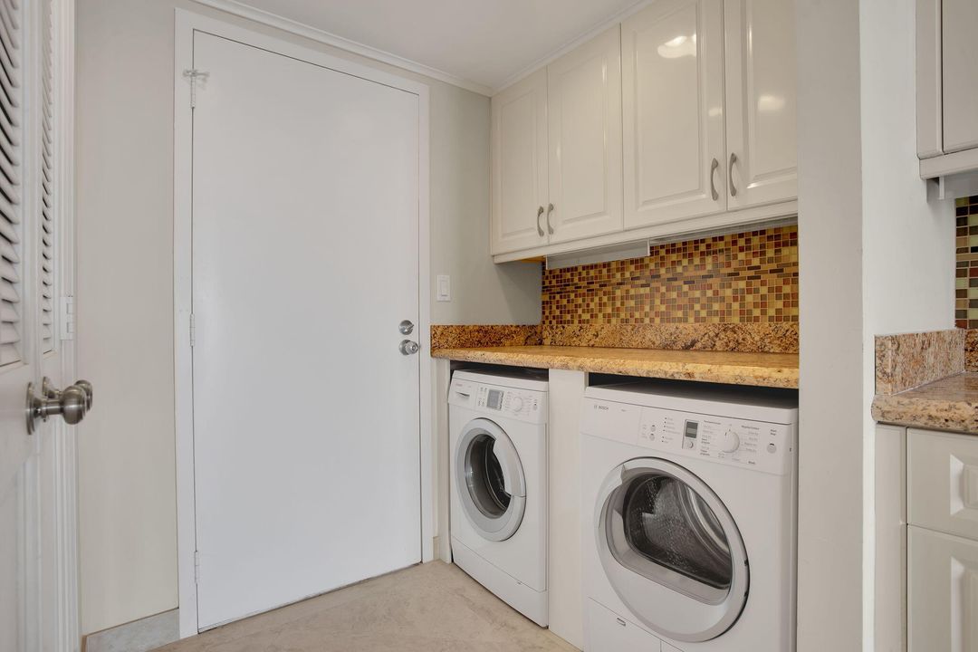 Active With Contract: $1,100,000 (2 beds, 2 baths, 2170 Square Feet)