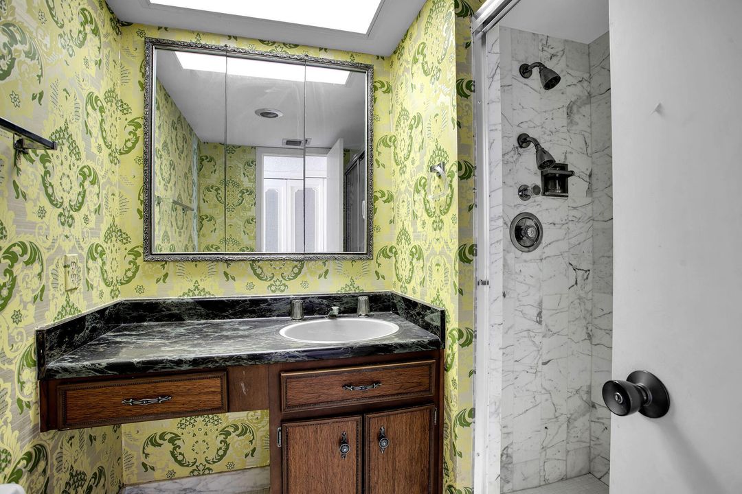 Active With Contract: $1,100,000 (2 beds, 2 baths, 2170 Square Feet)