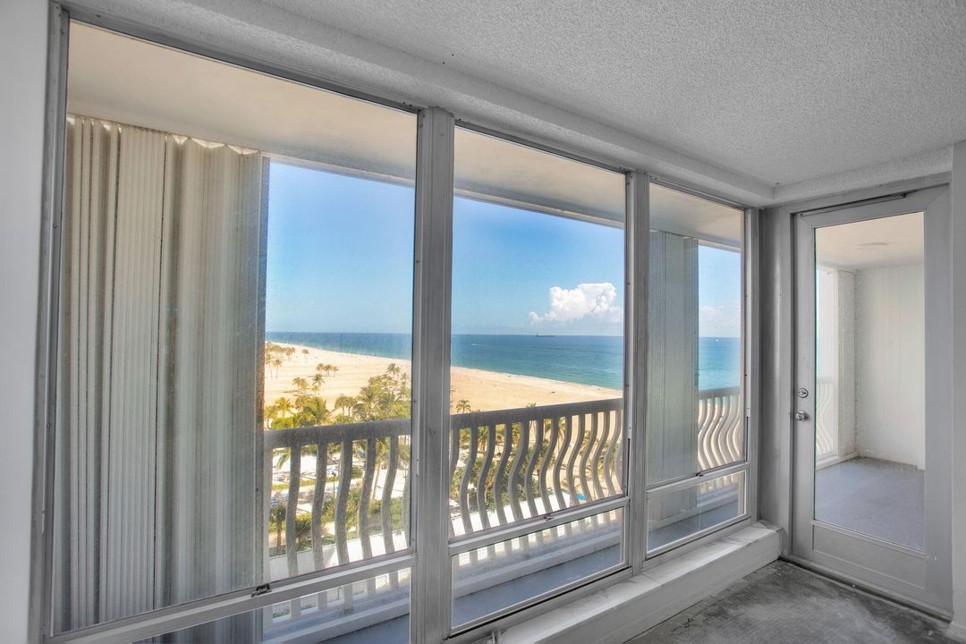 Active With Contract: $1,100,000 (2 beds, 2 baths, 2170 Square Feet)