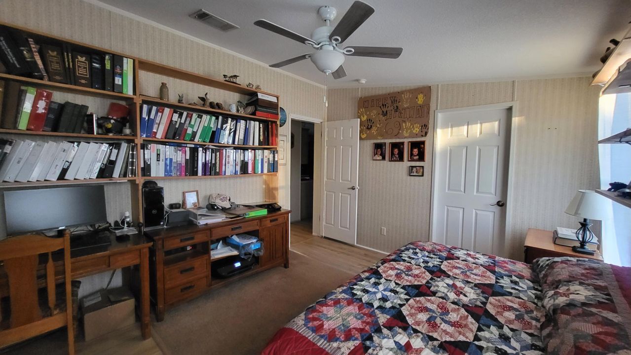 For Sale: $274,500 (2 beds, 2 baths, 1080 Square Feet)